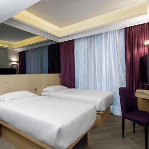 Starphire Twin Room